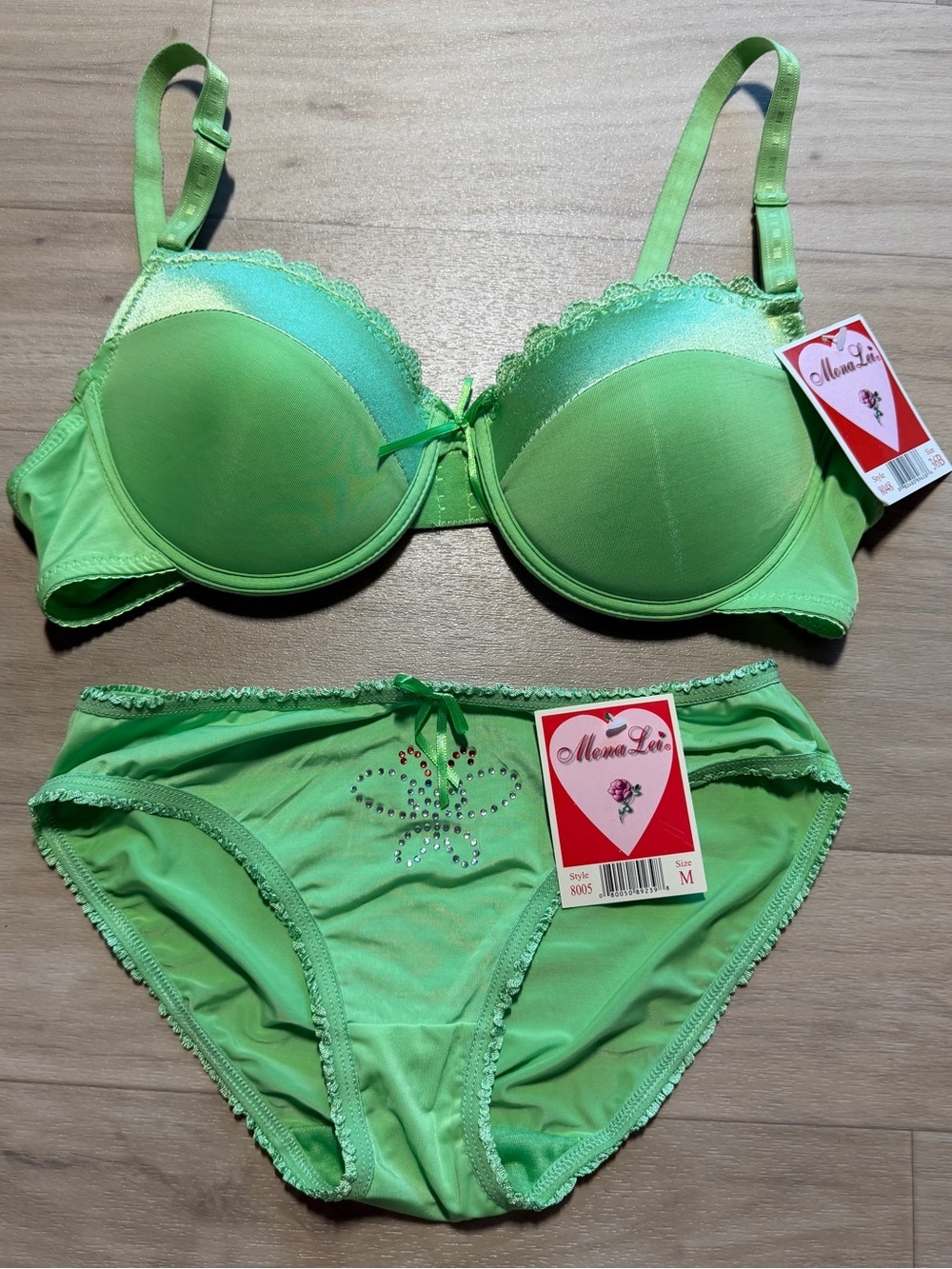 NWT Vintage Y2K Deadstock Green Butterfly Rhinestone Lingerie 36B/M - Picture 1 of 6